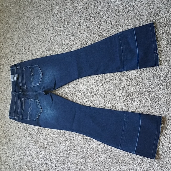 Women's New York & Company Soho Cropped Flare Jeans, Size 2, NWT, Raw Frayed Hem - Picture 4 of 11